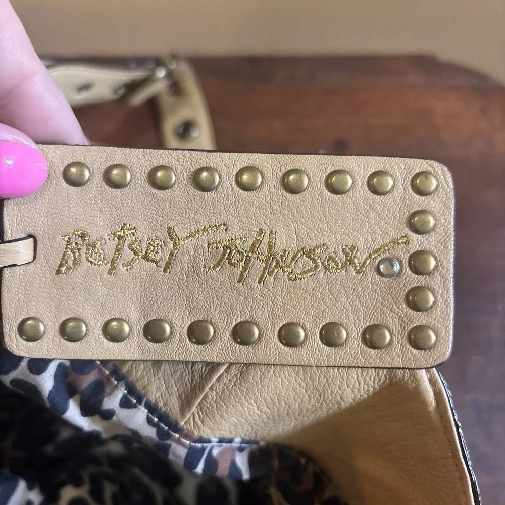 Betsey Johnson Vintage Leather Hobo Tote Bag Beige Studded Boho Shoulder Purse